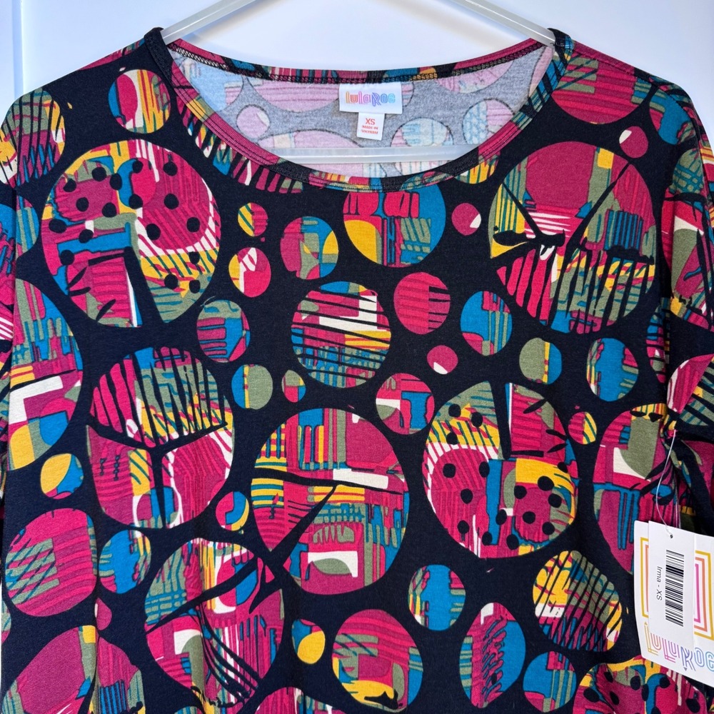 NWT LuLaRoe Irma Top Black w/ Geometric Print Women's Size XS Tunic Hi Low Hem